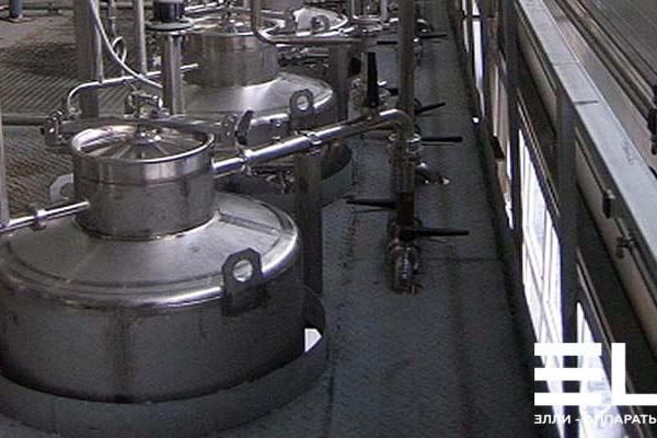 ploschadka-obsluzhivaniya-emkostey0EDB735C-98AF-2D26-5257-3B70214C2E00.jpg